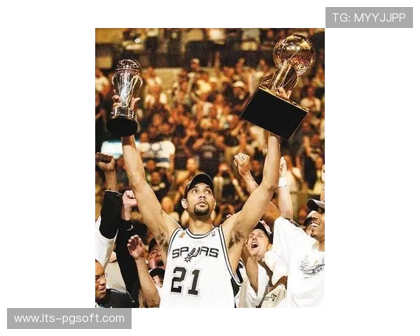 “王牌击败水星夺得总冠军,威尔逊包揽MVP与FMVP”